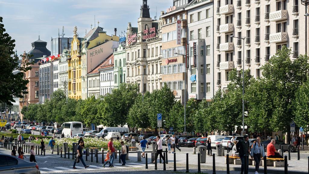 Black & White Apartment Prague By Wenceslas Square And Muzeum Exteriör bild