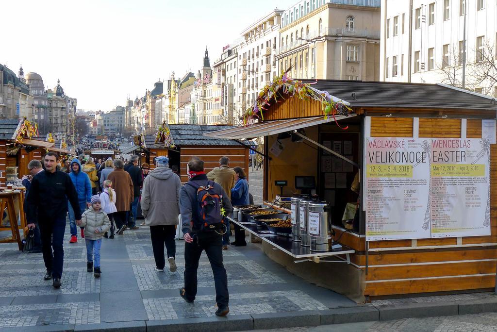 Black & White Apartment Prague By Wenceslas Square And Muzeum Exteriör bild